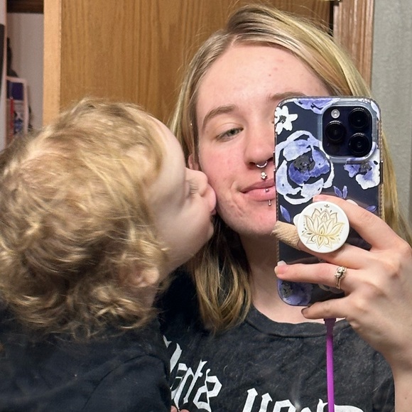 Meet your Posher, Sutter🦋 - Picture 3 of 7